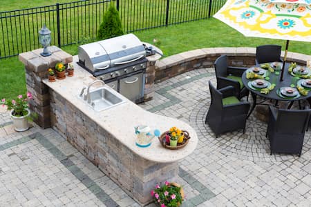 Outdoor Kitchens